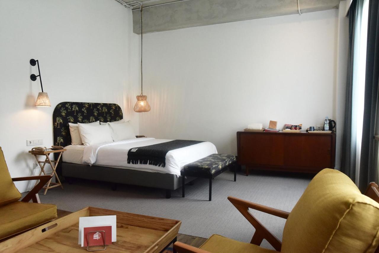 Hotel Monopoli Джакарта Экстерьер фото
